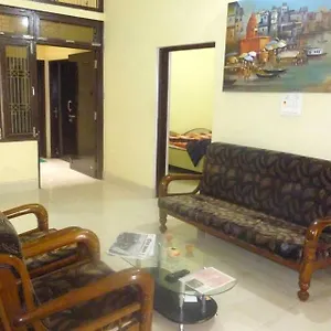  Hotel Gangotri Paying Guest House India